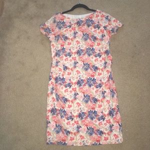 Fitted maternity dress